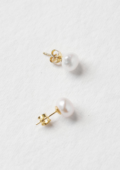 Manon Studs