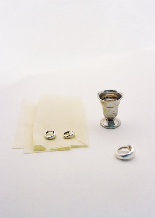 Blanche Hoops