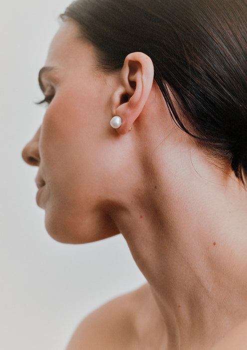 Manon Studs