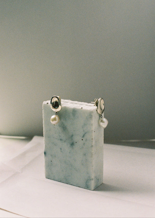 Two Forms Earrings, Single Pearl