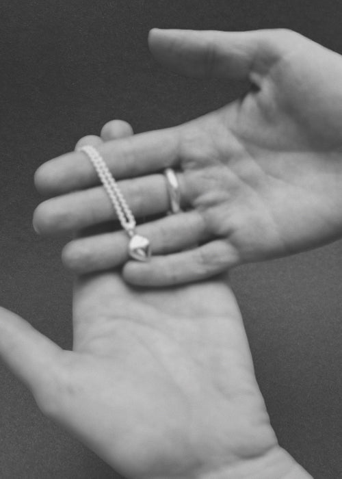 Forma Pendant Necklace Small